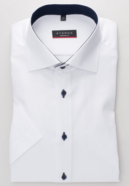 Camisa Eterna MODERN FIT FINO OXFORD blanco con cuello Clásico Kent de corte moderno