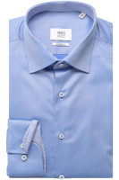 Camisa Eterna MODERN FIT TWILL azul claro con cuello Clásico Kent de corte moderno