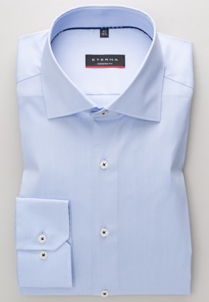 Eterna Hemd MODERN FIT UNI STRETCH hellblau mit Classic Kent Kragen in moderner Schnittform